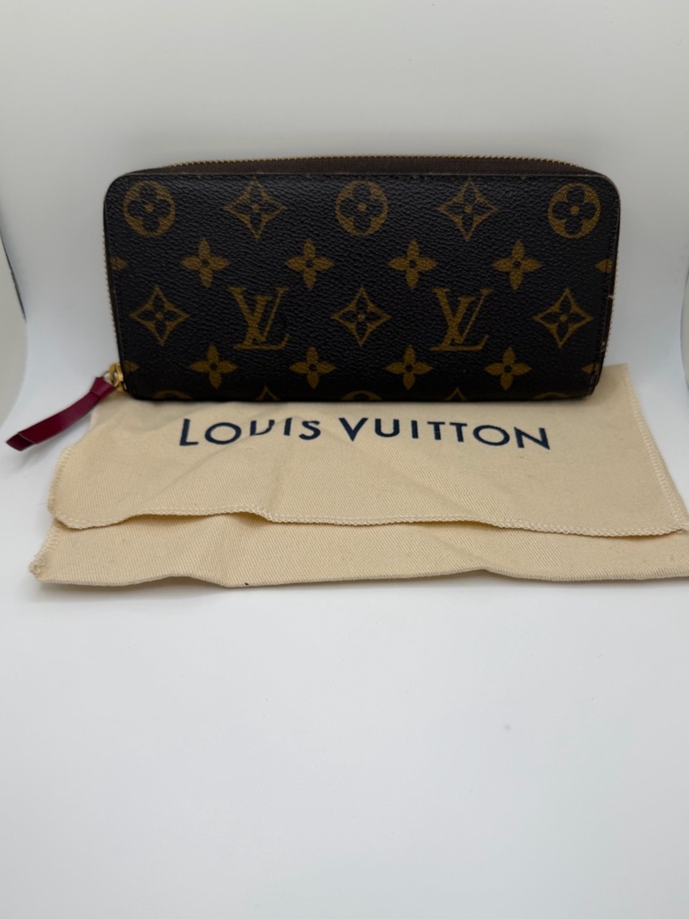 Louis Vuitton Monogram Zip Around Wallet with Fuchsia Interior and Pull